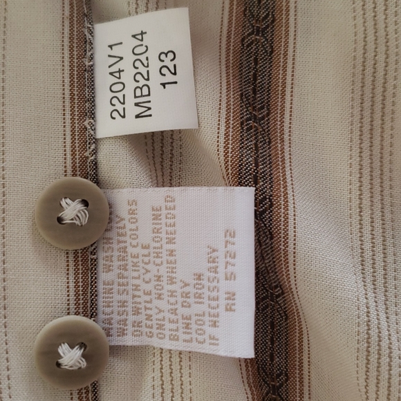 Perry Ellis Shirt, New, color cream, brown, Size L. - Picture 5 of 6